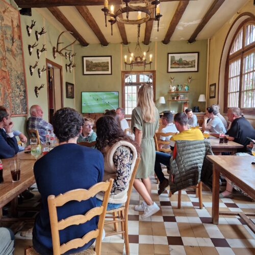 Hôtel de l'Abbaye - Longpont - Diffusion des évènements sportifs des Bleus - 20240701 182702 - 1